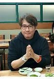 신연철_사진.jpg