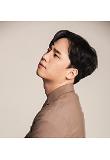 959e7bd903-headshot.jpg
