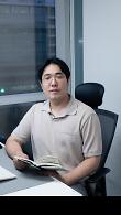 흉내 감독_박윤우.jpg